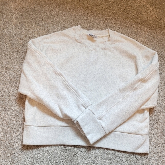 Athleta Grey Pullover Crew Sweatshirt Size Large - Picture 5 of 7